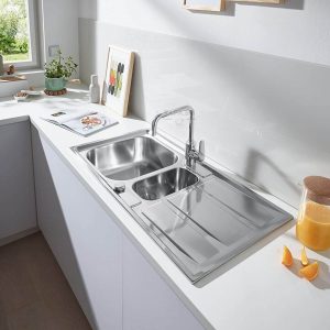 GROHE Кухненска мивка с плот за отцеждане и две корита